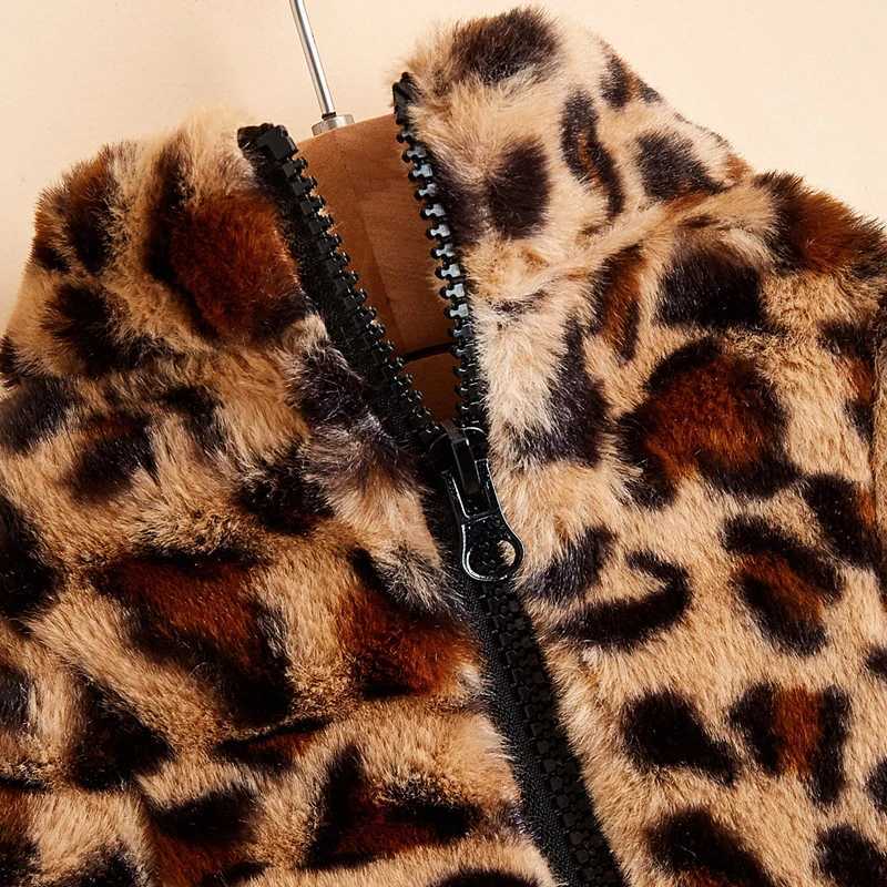 Winter Warm Pet Plush Leopard Dog Clothes Dog Jacket Coat Autumn and Winter Dog Coat Labrador French Bulldog Suit XSXXL D251017