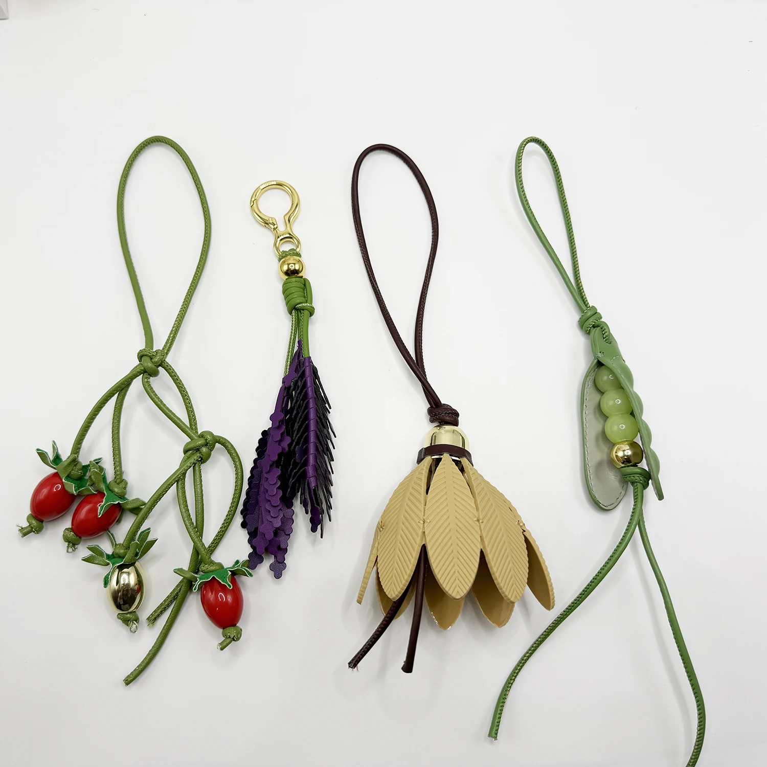 Lavender Tomato Badminton Leather Bag Charm Purple Flower Keychain Bag Pendant Decoration High Girl Gift Bag Accessories 251016 Lavender Tomato Badminton Leather Bag Charm Purple Flower Keychain Bag Pendant Decoration High Girl Gift Bag Accessories 251016