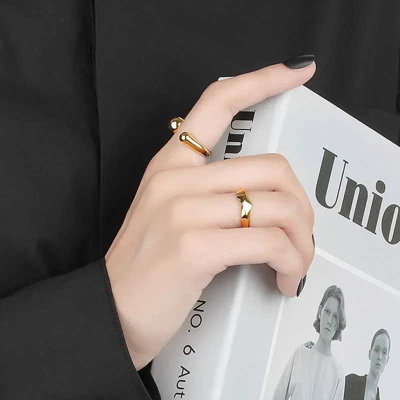 New Fashion Silver Color Geometric Open Rings for Women Simple Irregular Smooth Adjustable Finger Rings Party Jewelry GiftsW251017
