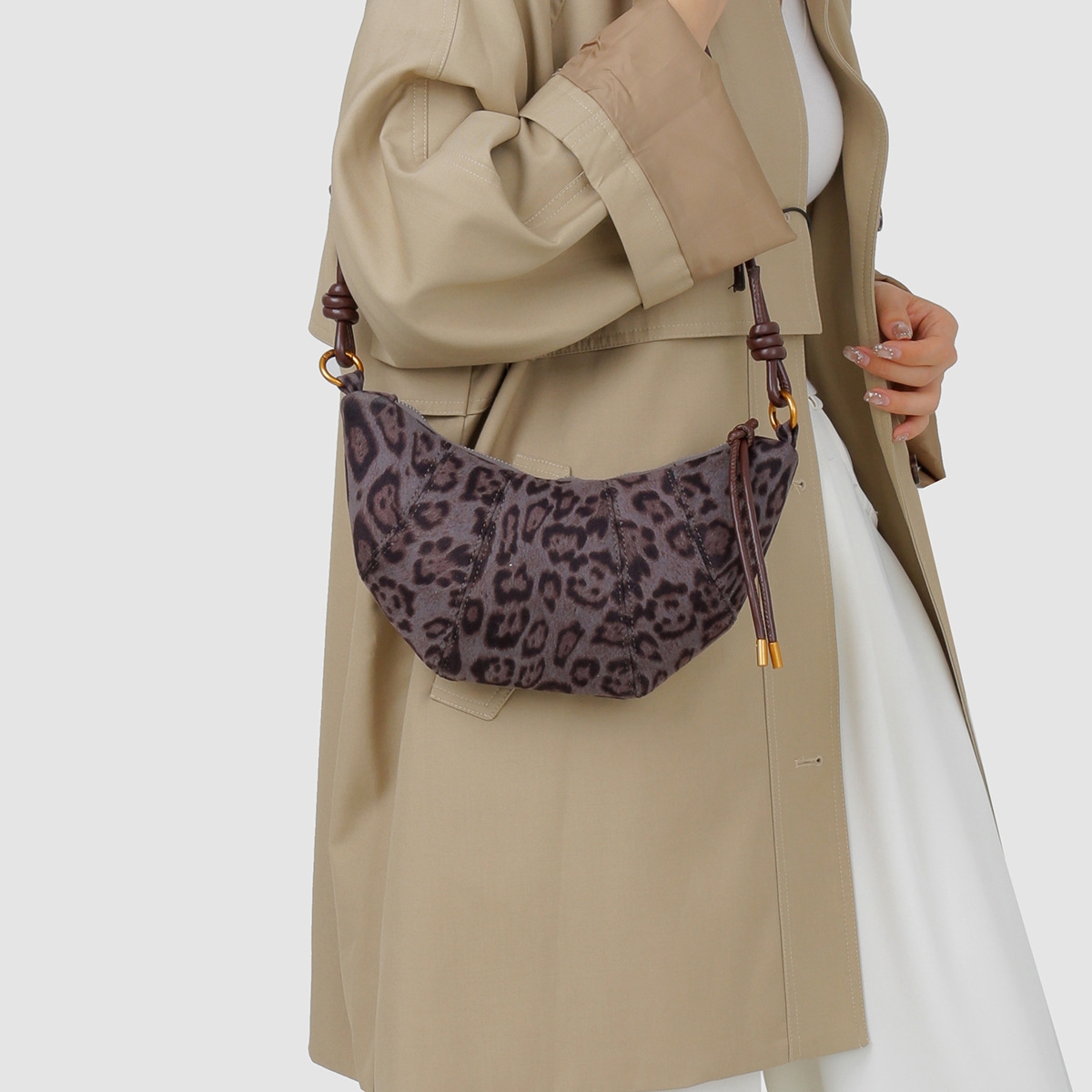 High-end sense one-shoulder bag niche and fashionable dumpling bag for women retro leopard print one-shoulder bag personalized crossbody bag