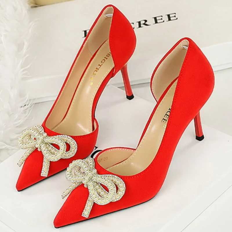 Luxury Satin Pearl Bow Heeled Shoes Woman Classy Pointed Toe Thin High Slide Sandal Fashion Designer Nonslip Banquet Dress Shoe Z251015