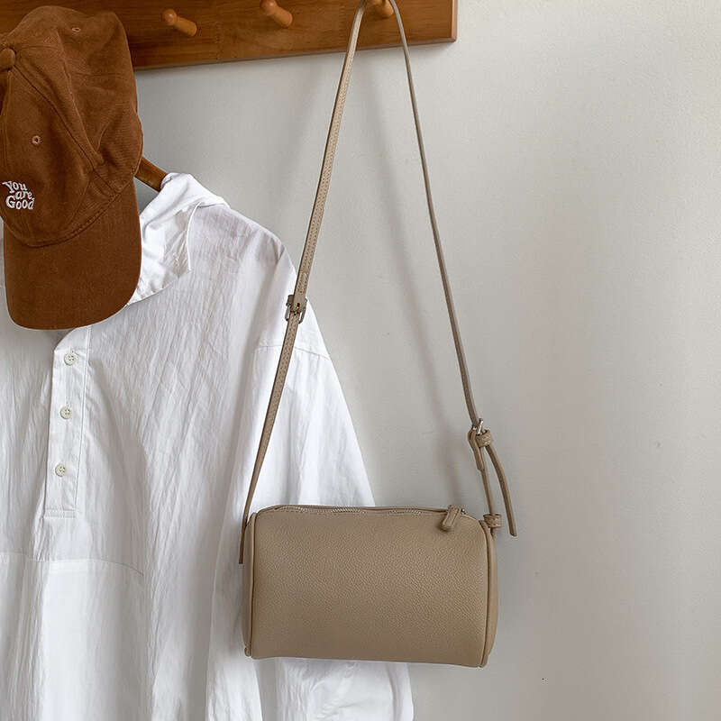 Korean Version Niche Design Mini Simple Crossbody Cylinder Small Bag New Minimalist Style Lychee Pattern Handbag For Women B5