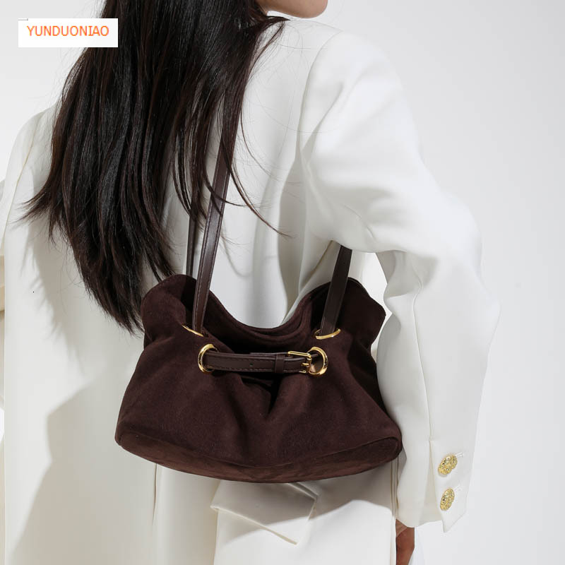 Autumn and Winter New Designer Bag Retro Style Underarm Bag Luxury Handbag New Simple Style Versatile Commuter Bag Women's Shoulder Bag