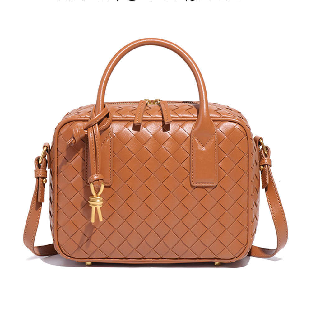 Handwoven Boston Pillow Commuting Versatile Handheld Camera Trendy Single Shoulder Crossbody Bag