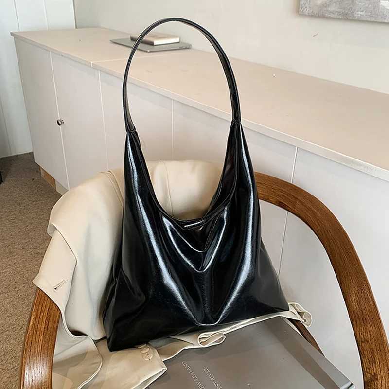 Vintage Soft PU Leather Hobo Bag for Wen Large Slouchy Underarm Shoder Tote Handbag Trendy Ladies Large Capacity Bag D251017