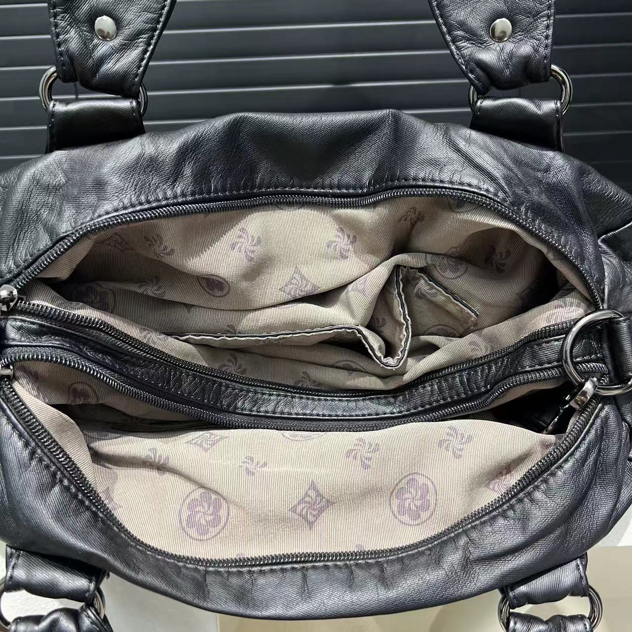 Y2k Vintage Womens Shoulder Bag Large Capacity Casual Pu Leather Tote Bag American Retro Ladies Armpit Bag 241125