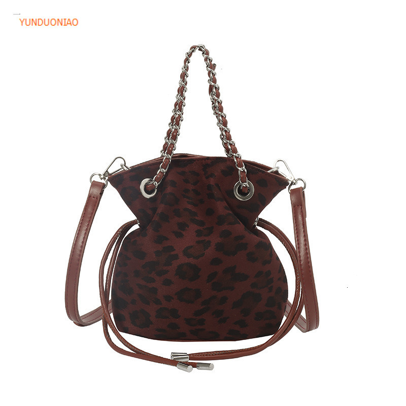 Autumn and winter new designer bag leopard pattern fashionable luxury handbag new retro style fashionable chain women's crossbody bag shoulder ba