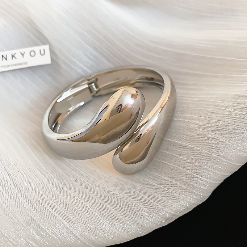 Adjustable Metal Open Niche Minimalist Cool Style Bracelet Simple High-end Feel Women's Jewelry