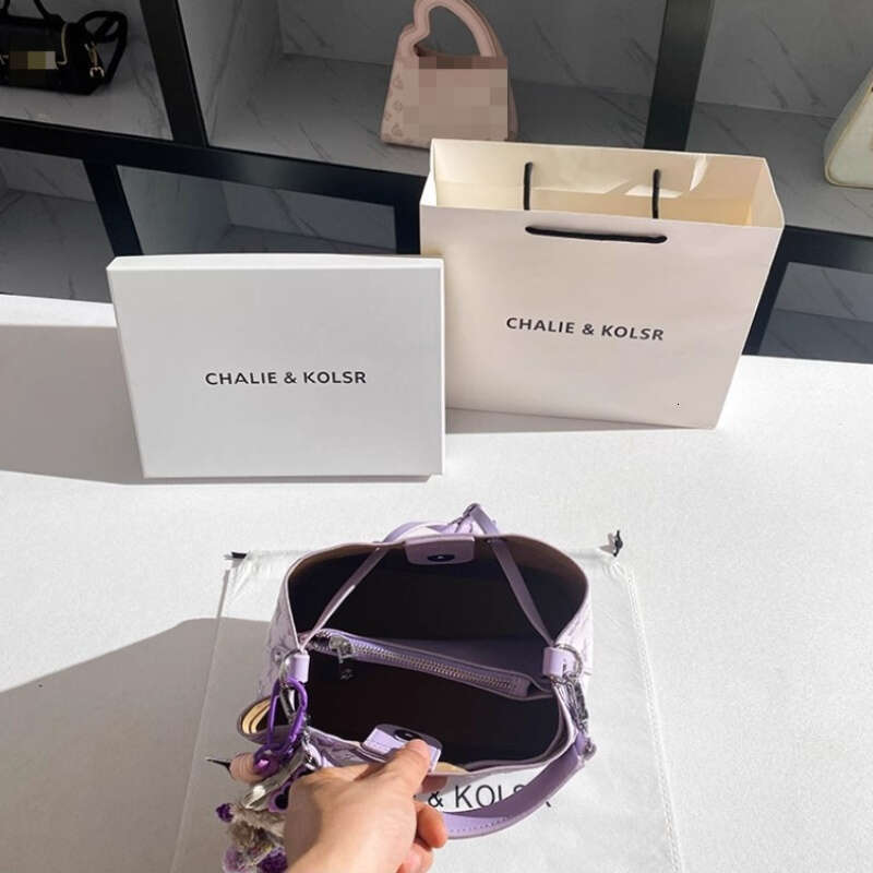 This Year's Trend Purple Bucket Bag For Women 2025 New Large Capacity Embossed Handbag