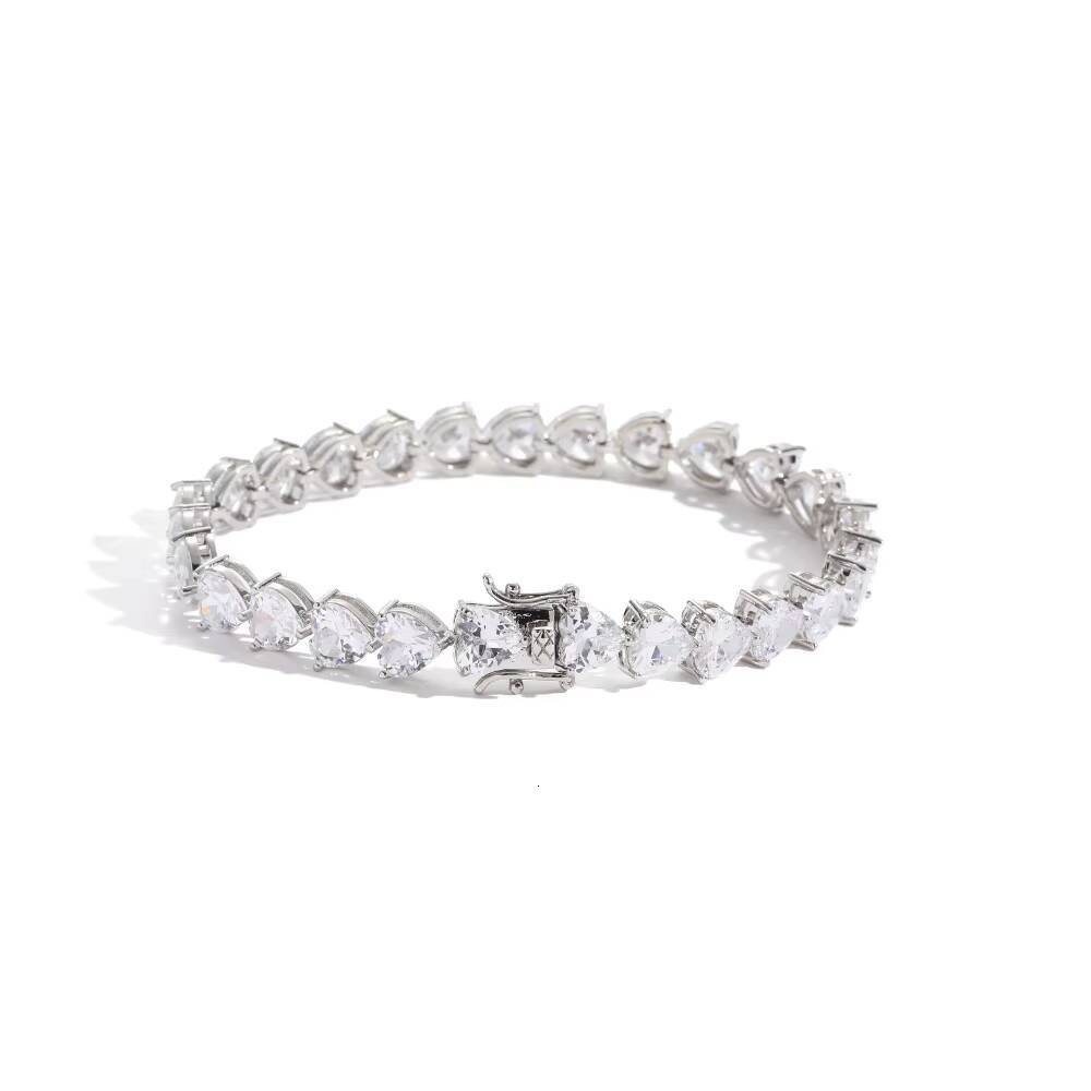 Unique Design 18k Gold Silver Plated 7mm Heart Iced Out Moissanite Moissanite Diamond Tennis Bracelet for Women Designer