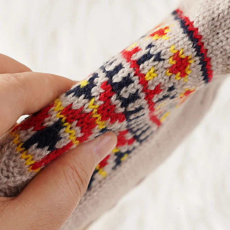 Fall and Winter Floor Socks Home Warm Women Men Socks Snow Socks Sleep Carpet Socks Slippers Socks Men Nonslip Yoga Socks 251017