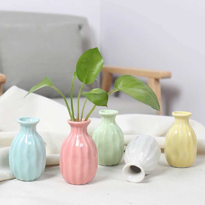 Ins Ceramics Flower Vase Nordic Hydroponics Vases Creative Room Decor Mini Flower Plant Bottle Pots Table Ornament Colorful Vase C251017