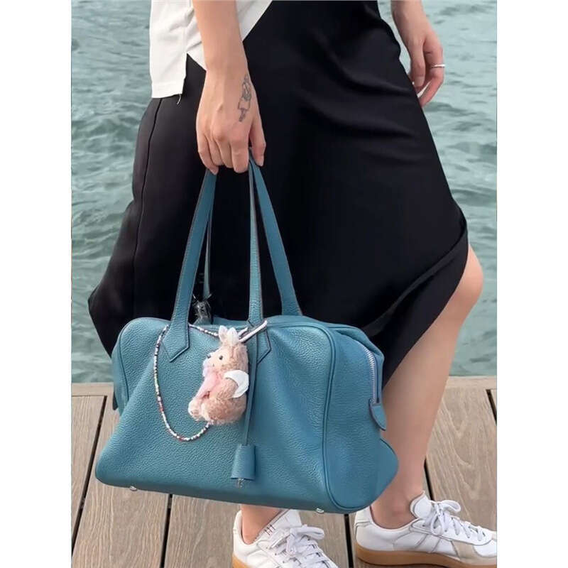 Large Capacity Tote Women, New Designer Bags Style Bowling Bag with High-End Feel for Commuting, Designer Bags Single Shoulder