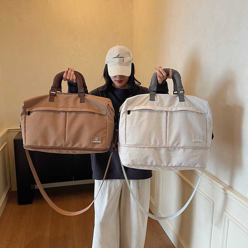 Large Capacity Casual Fashion Travel Bag for Men and Women, New Short Trip Business Trip Luggage Bag, Single Shoulder Crossbody Swimming Training Bag 