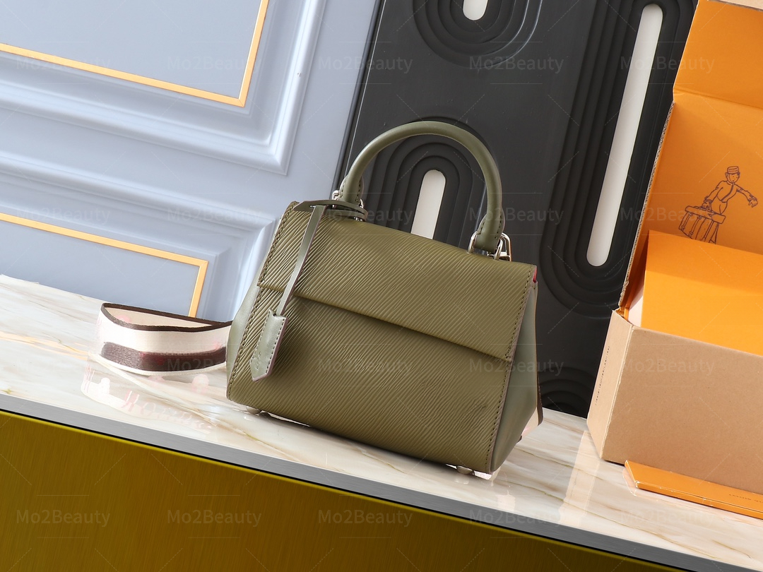 2025 New French style ripplepattern designer handbag luxury bag crossbody bag tote bag shoulder bag women's bag