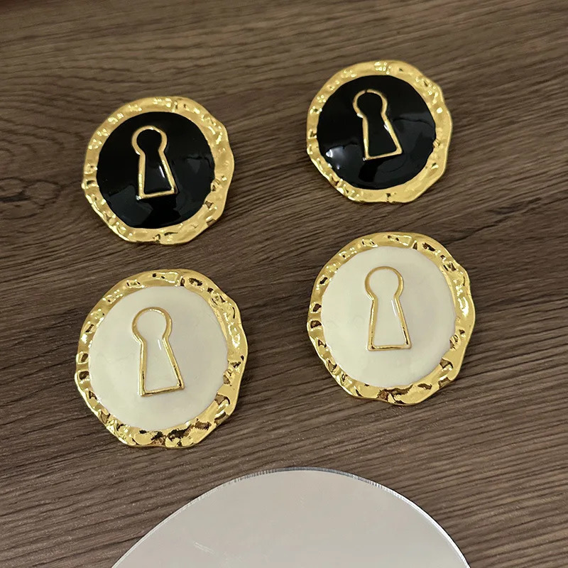 Vintage Exaggerated Metal Alloy Round Dangle Earrings For Women Fashion Jewelry Show Model Statement Earrings Accessories 251016