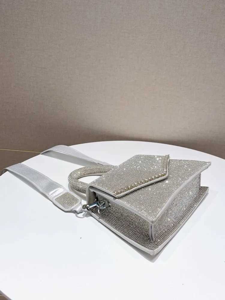 Shiny Diamonds Shoulder Bag Women Comfortable Wide Strap Crossbody Bag Fashion Flap Ladies Handbag Party Silver Crystal Totes Z251017