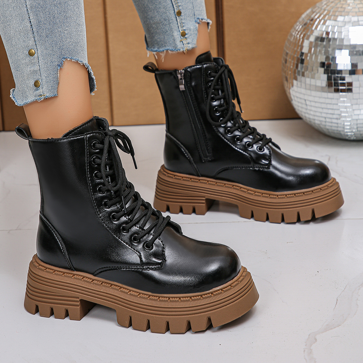 Autumn-Winter Collection: Stylish Women's Chunky-Laced Ankle Boots