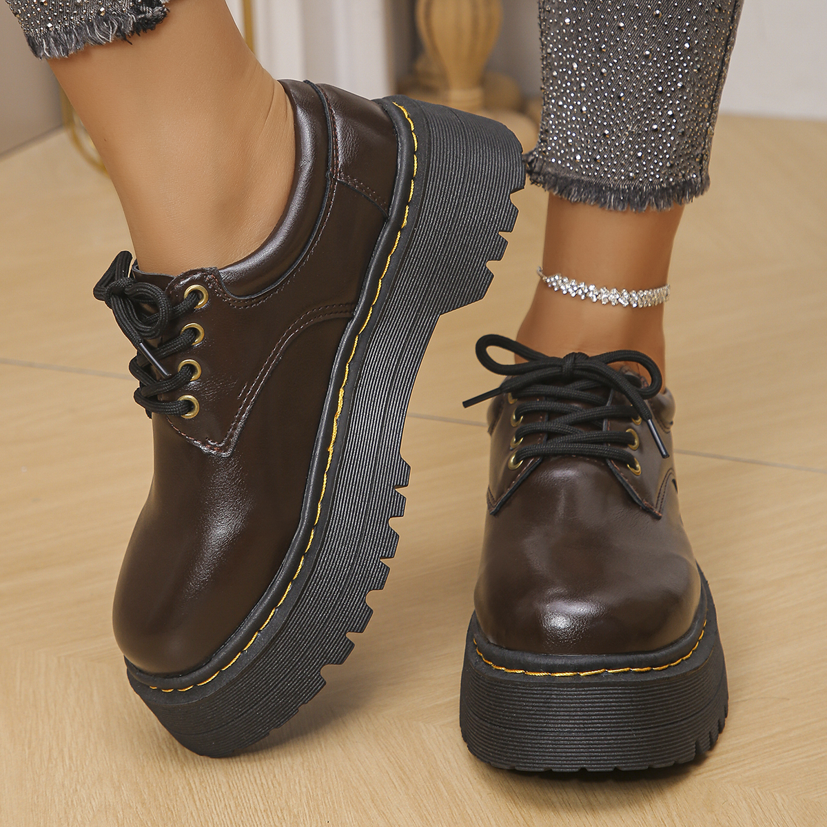 Women's Leather Round-Toe Low-Top Ankle Boots with Platform Soles for Students