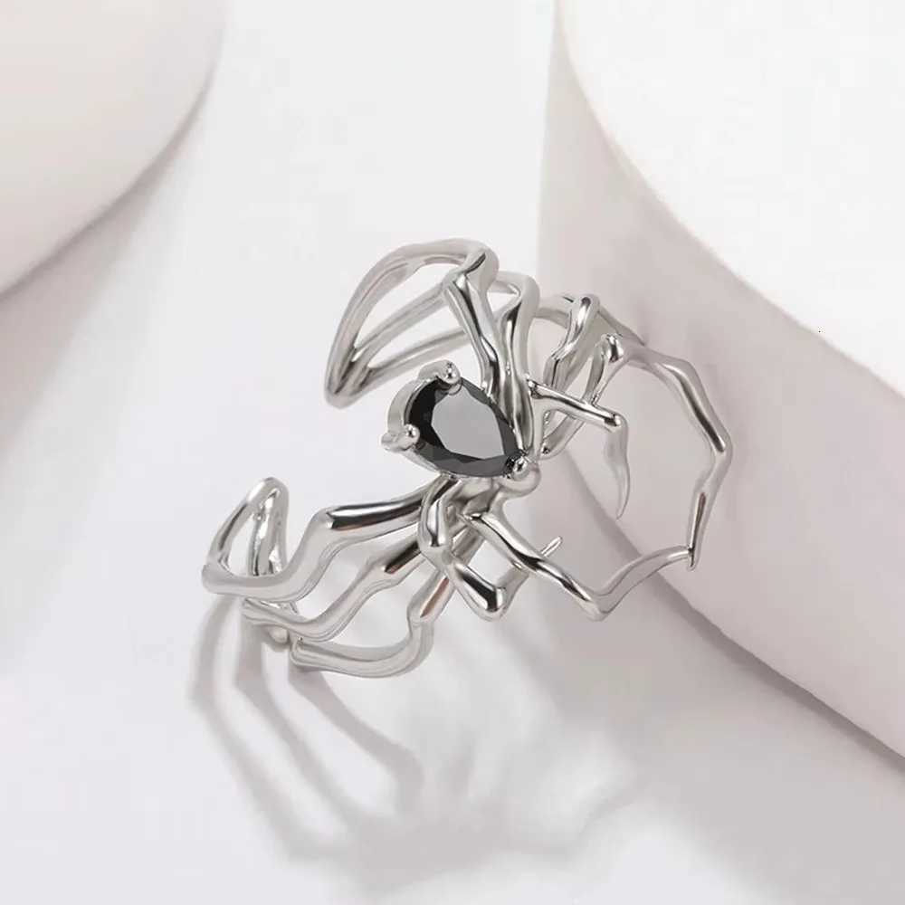 Punk Spider Rings for Women Silver Color Dark Retro Black Gem Spider Ring HipHop Halloween Jewelry Accessories Z251017