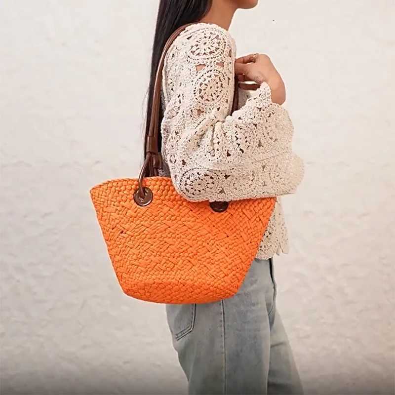 French Elegant Woven Bag Fashionable Light Luxury Brand Designer Bag Retro Shoulder Handbag Large Capacity Solid Color Tote Bags Z251017