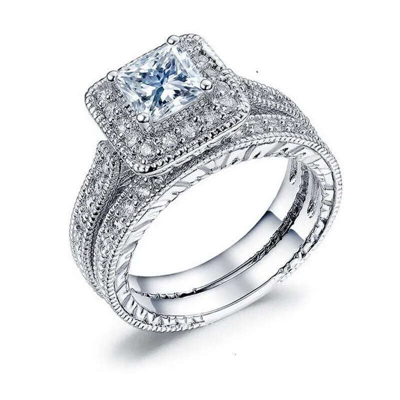 Wholesale Professional Vintage Fashion Jewelry 10KT Gold Filled Princess Cut White Topaz Gemstones Women Wedding Bridal Ring Set Gift