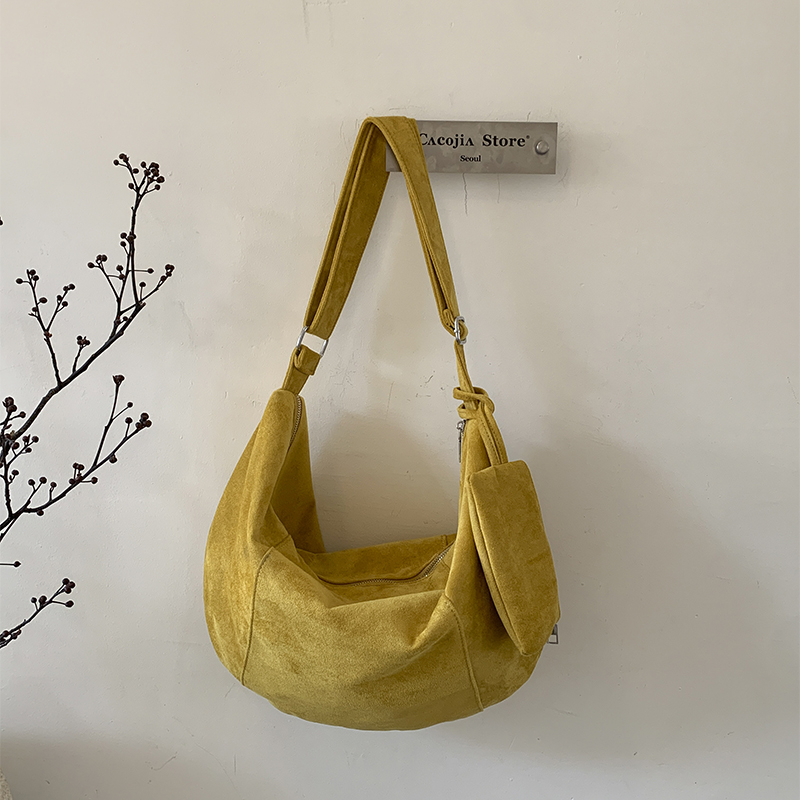 2025 Spring New Fashionable Student Phone Bag Autumn Large Capacity High end Versatile Leisure Minimally Popular Women's Shopping Commuting Shoul