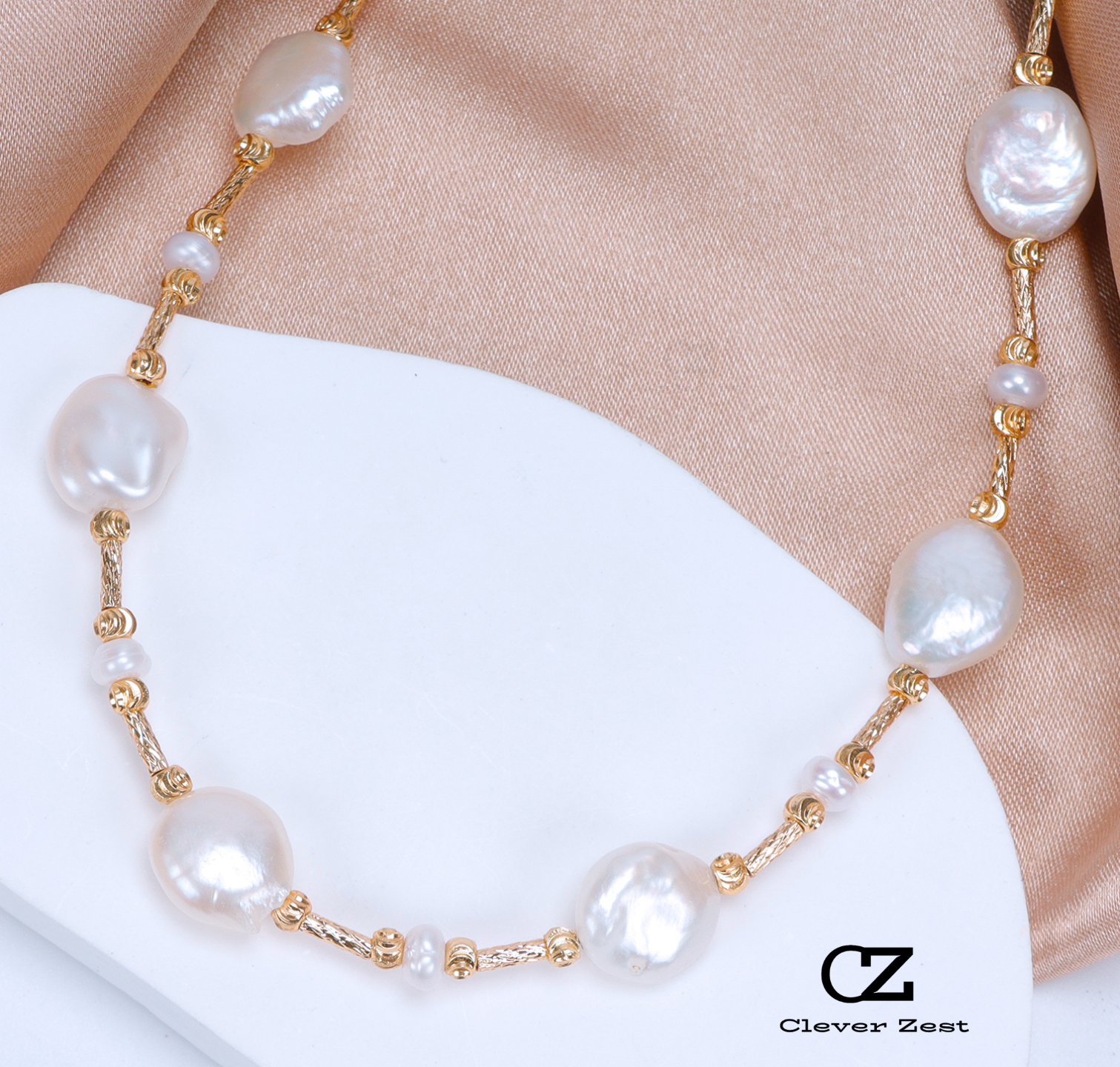 Natural White Baroque Pearl Gold-Plated Necklace 14K Gold-Filled Fashionable Versatile Trend-Setting Anniversary Gift Best Friend Gift