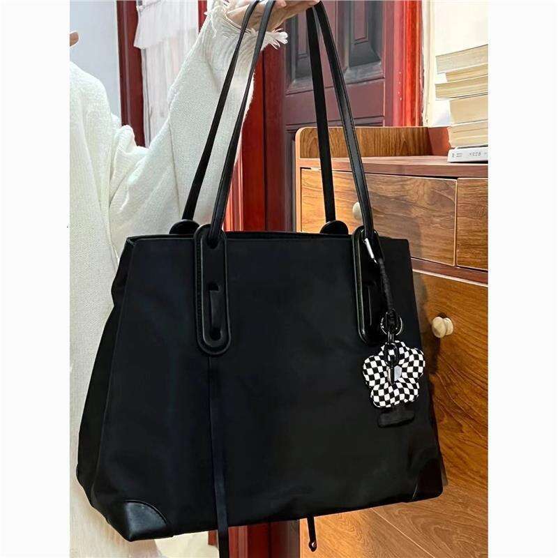 High-End Tote Bag for Women, Autumn 2024 New Nylon Single Shoulder Crossbody Designer Bags Bag, Large Capacity Casual Handbag