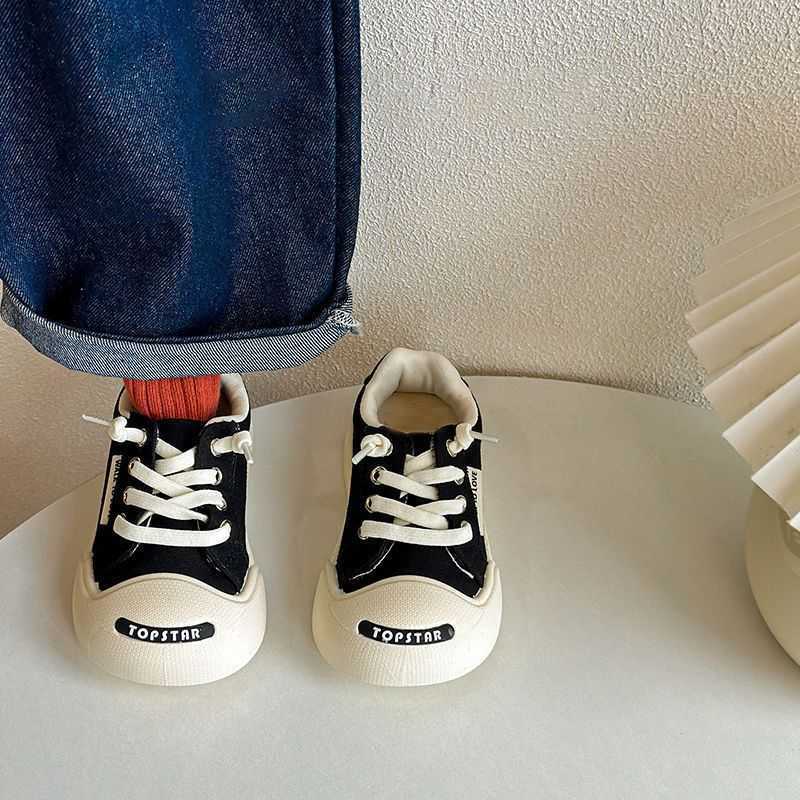 New Childrens Ugly and Cute Canvas Shoes Spring and Autumn Boys and Girls Velcro Board Shoes Korean Edition Laughing Baby White Shoes W251017