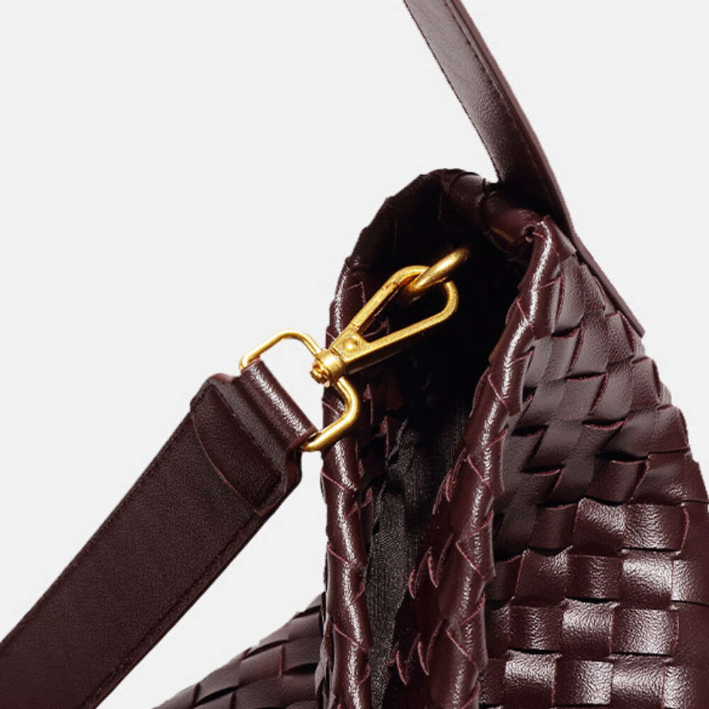 New Korean Style Trendy Large Capacity Handwoven Commuter Shoulder Crossbody Tote Bag Fashion Handbag