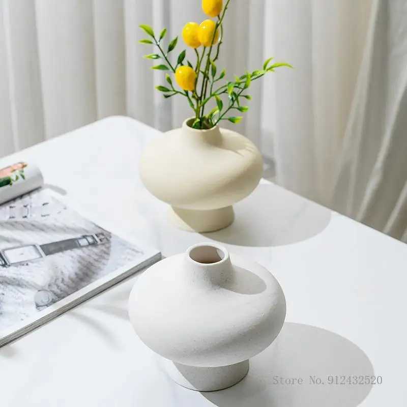 Nordic Creative Ceramic Irregular Shape Vase Dining Table Living Room Bedroom Office Decor Accessories Crafts Flower Ware 1Pc C251017