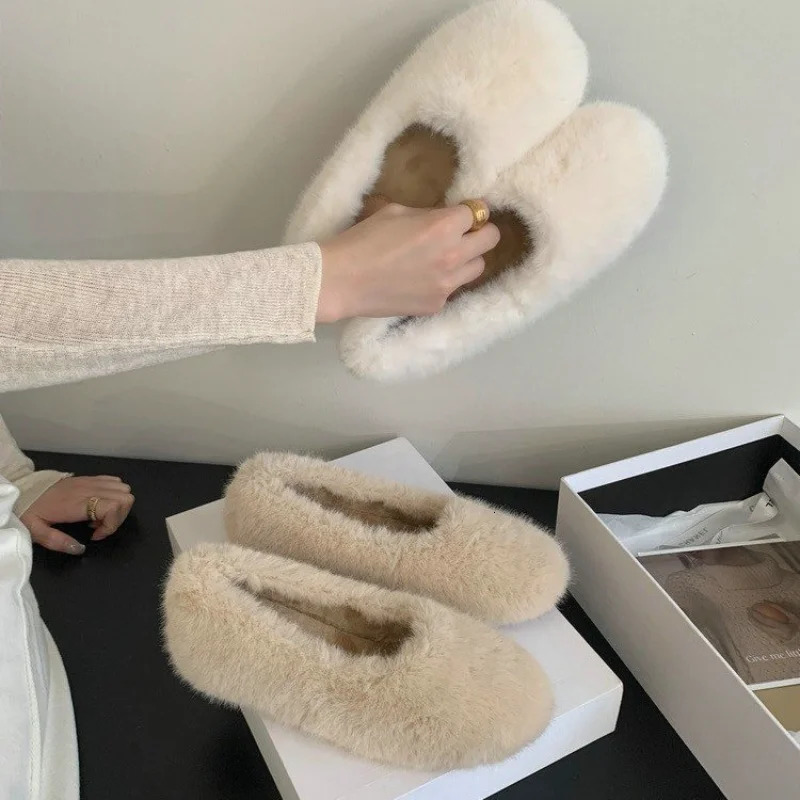 Winter Womens Hairy Slippers with Velvet Warmth Fashion Velvet Flat Shoes 251013