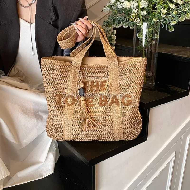 Summer Fashion Womens Large Capacity Shoulder Bag Straw Woven Bag Letter Embroidery Handbag Casual Female Tote Bag Beach Bags Z251017
