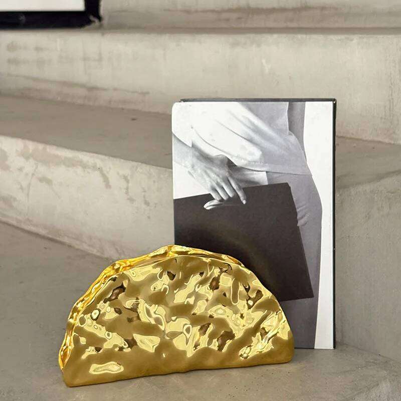 NEW Acrylic Shell Shape Gold Women Evening Party Cute Metal Shiny Purse Handbag 2025 Wholesale Clutch Bag
