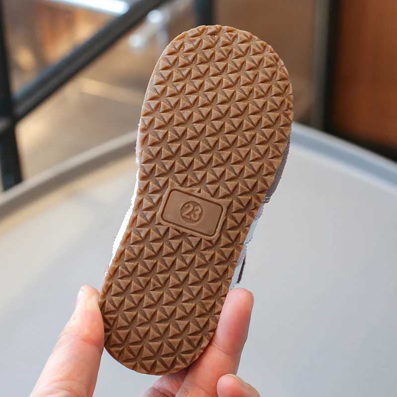 Childrens Sneakers 06 Years Old Beige Boys Girls Single Shoes Four Seasons Models Pink Hundred with Nonslip Kids Gump ShoesT251017