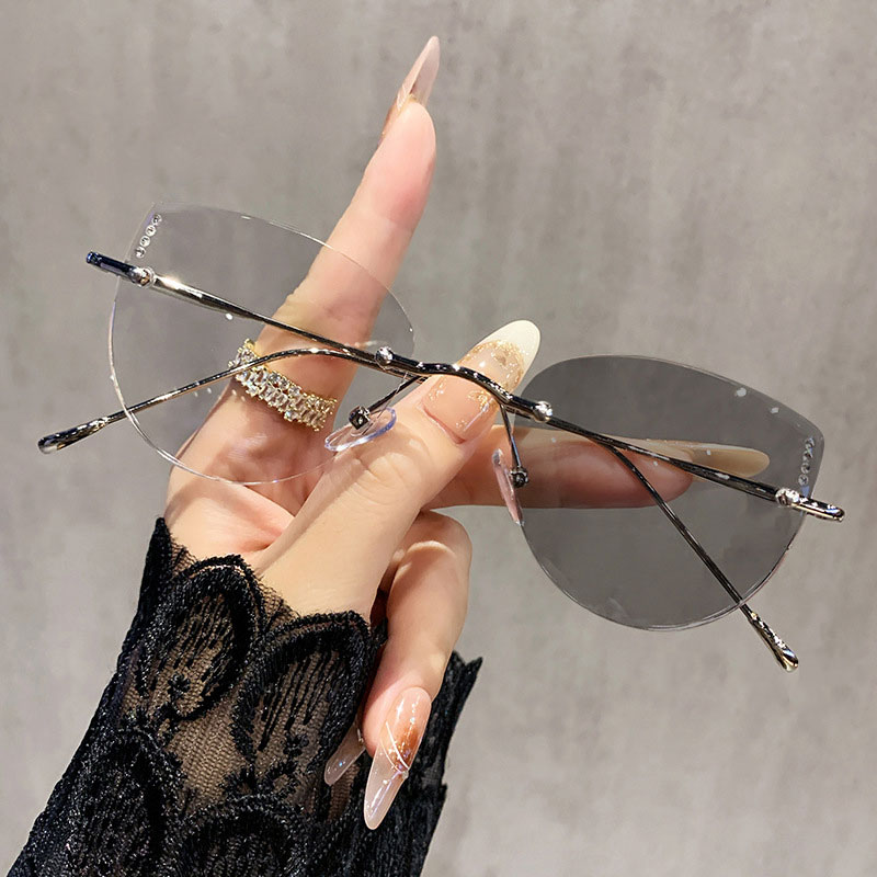 Best selling Photochromic Frameless Fashion Luxury Glasses Retro Men's and Women's Trend Anti blue Photochromic Glasses