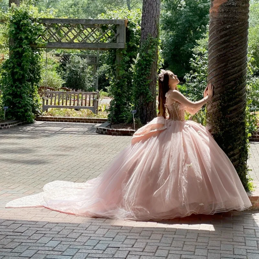 2025 Pink Shiny Princess Beaded Crystal Tull Ball Gown Quinceanera Dress With Big Bow Corset Vestido De 15 Anos