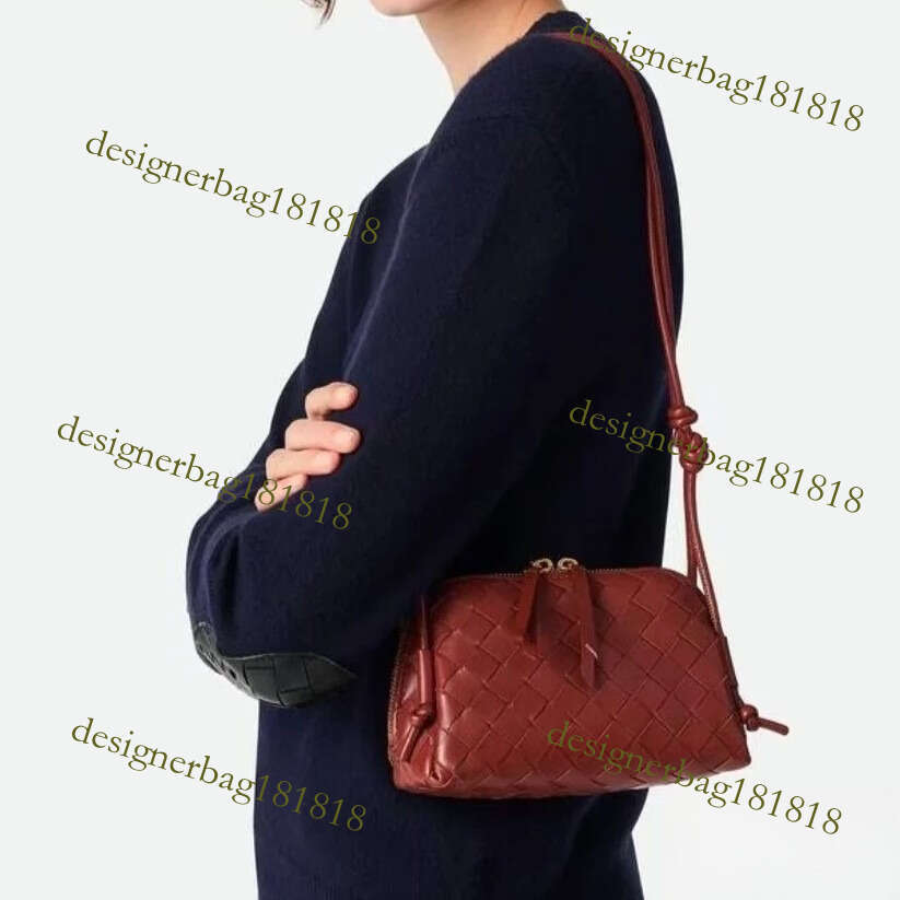 designer bag tote bag Handwoven New Fashion Versatile Shell Commuter Shoulder Crossbody Bag Women Woven Trend