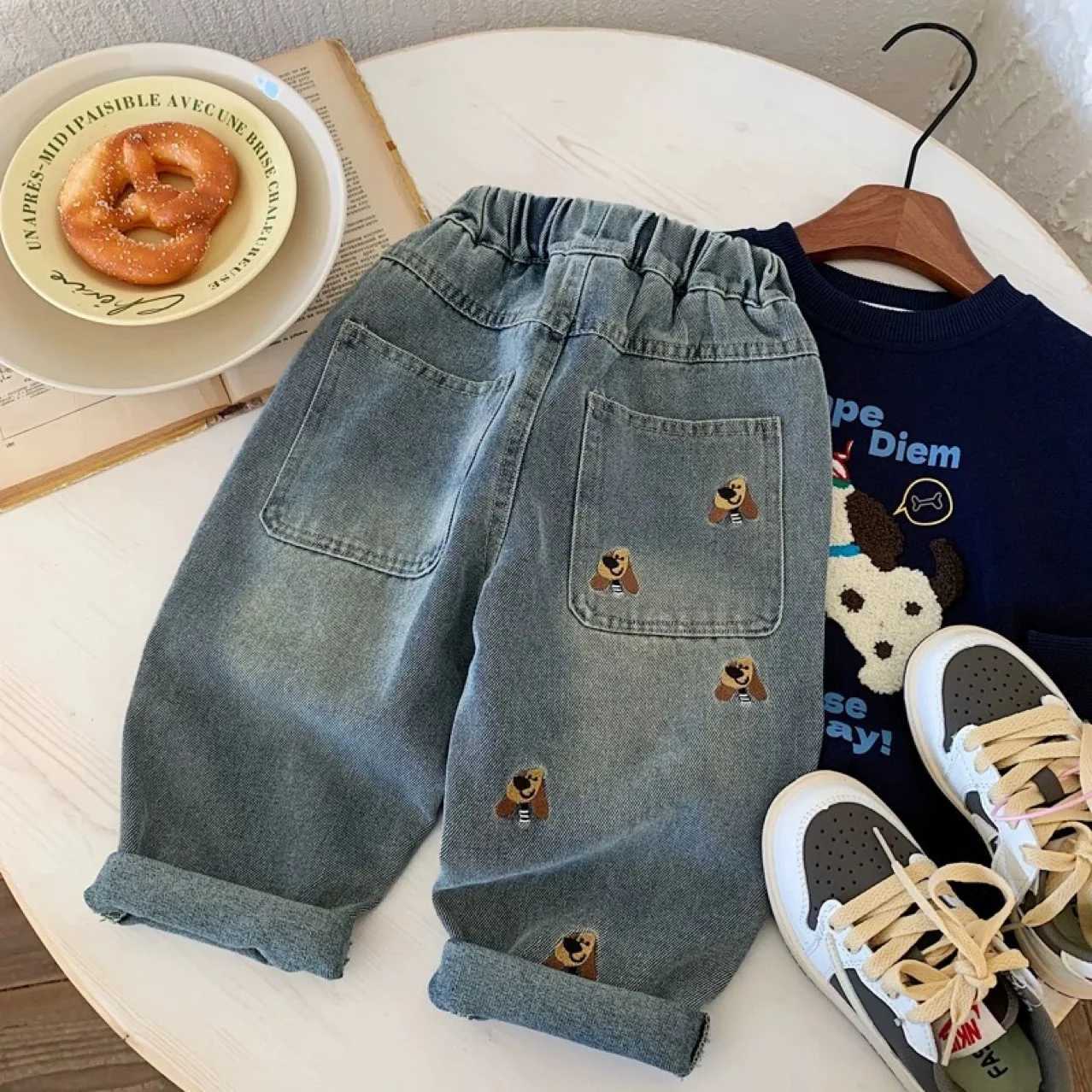 Spring Autumn 2025 Boys Girls New Cartoonembroidered Light Blue Casual Radish Jeans Childen Harem TrousersT251017