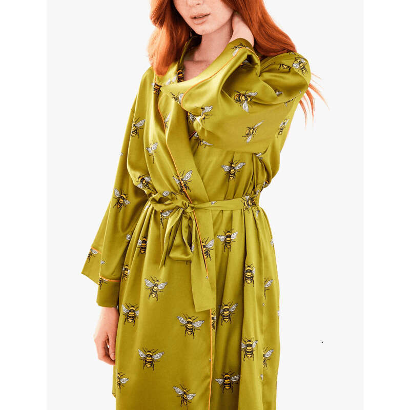The Da Vinci Code Niche Designer Light Luxury Trendy Brand Ins Style Little Bee Lightweight Nightgown Morning Robe for Women