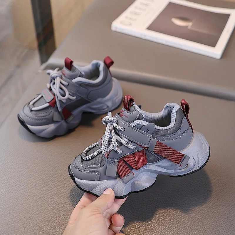 Black girls casual shoes 2025 autumn new boys soft soled sports shoes comfortable childrens running shoes Size 2130T251017