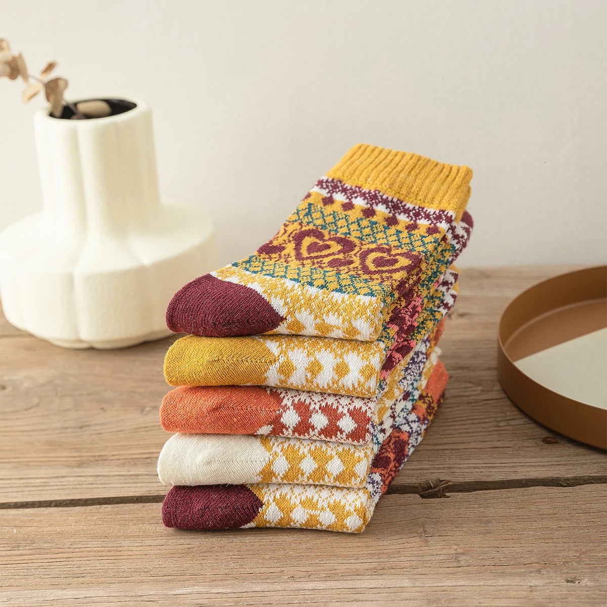 5 Pairs Women Thick Winter Warm Wool Socks Man Retro Style Dot Wave Pattern Couple Models Free Size 251017