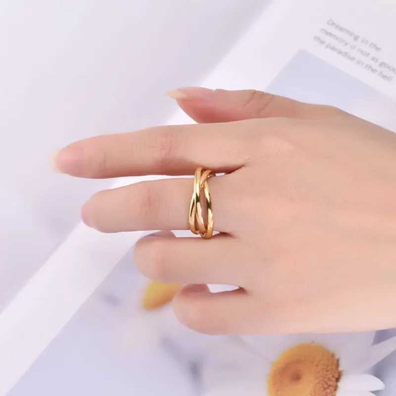 Stainless Steel 3 in 1 Rolling Ring Wedding Band for Women Girl Size 512W251017