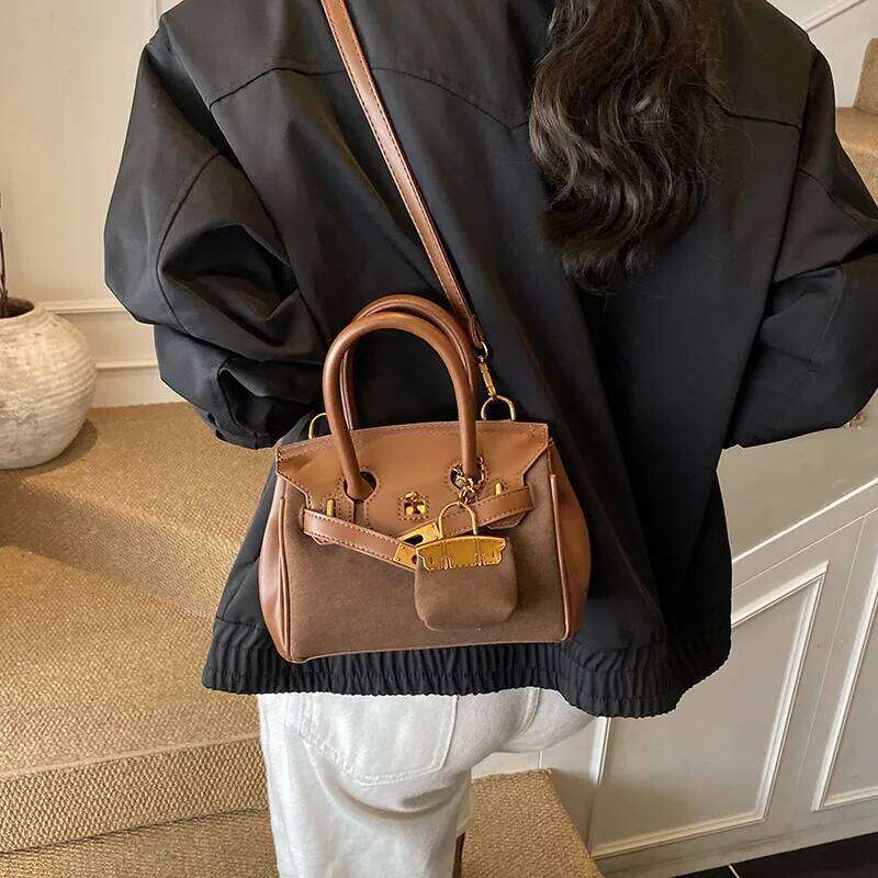 Designer bag French Vintage Style Suede Tote Women 2025 Fall New Designer Bag Fashion Crossbody Shoulder Bags for Woman