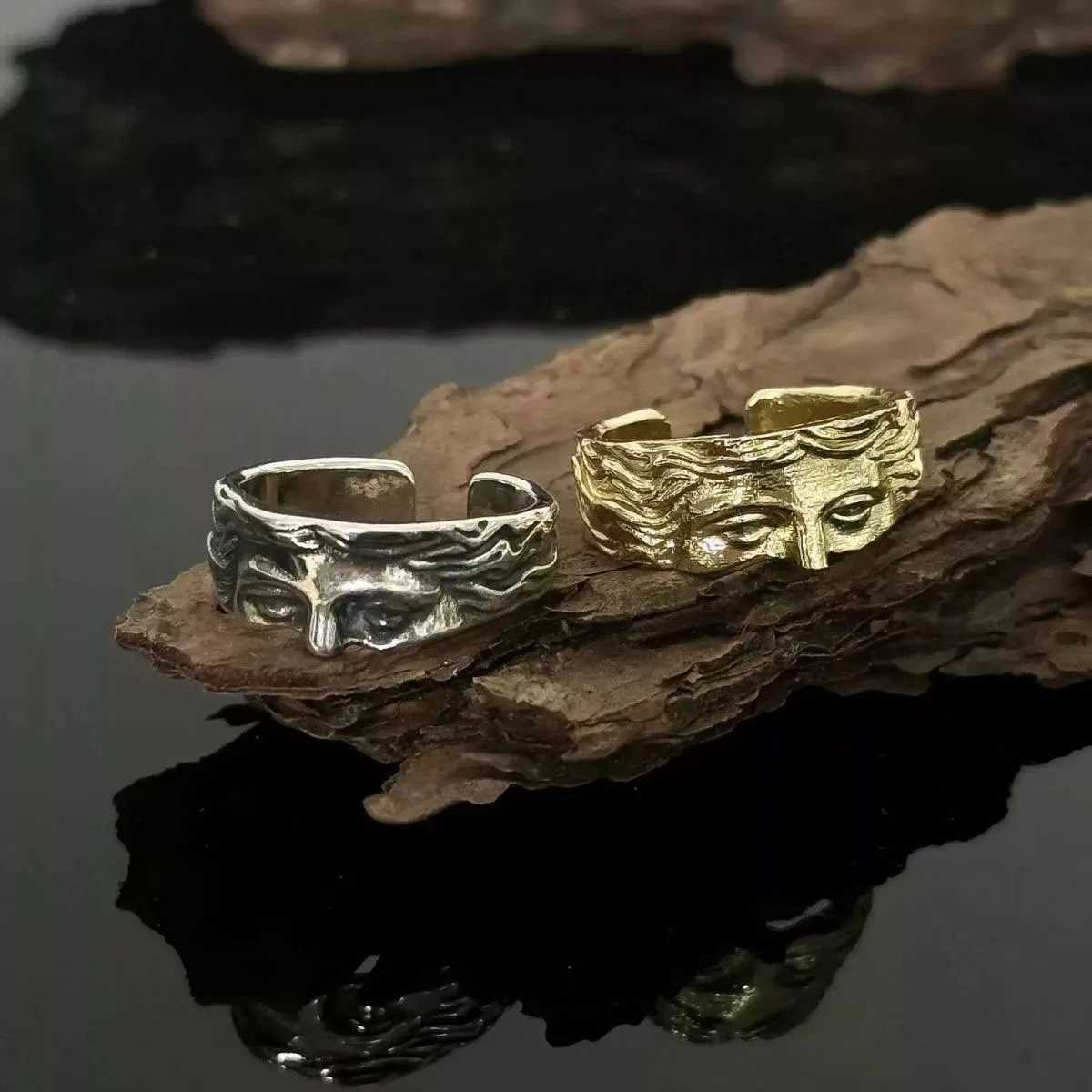 Creative Venus Half Mask Ring For Men Vintage Carving Opening Adjustable Ring Fashion Jewelry Gifts Z251017