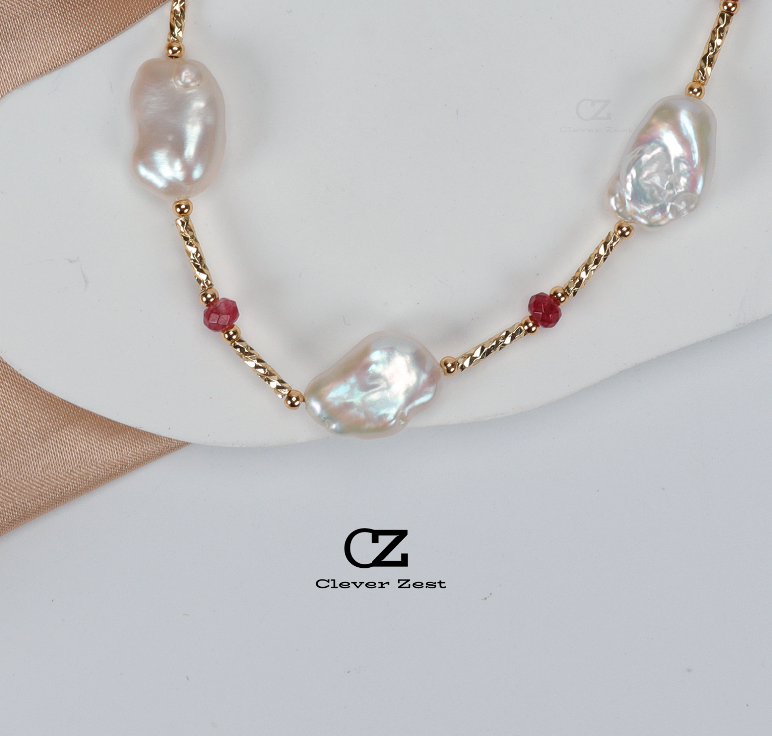 Natural White Baroque Pearl and Gemstone Gold-Filled Necklace 14K Gold-Filled Fashionable Versatile Trend Anniversary Gift Best Friend Gift