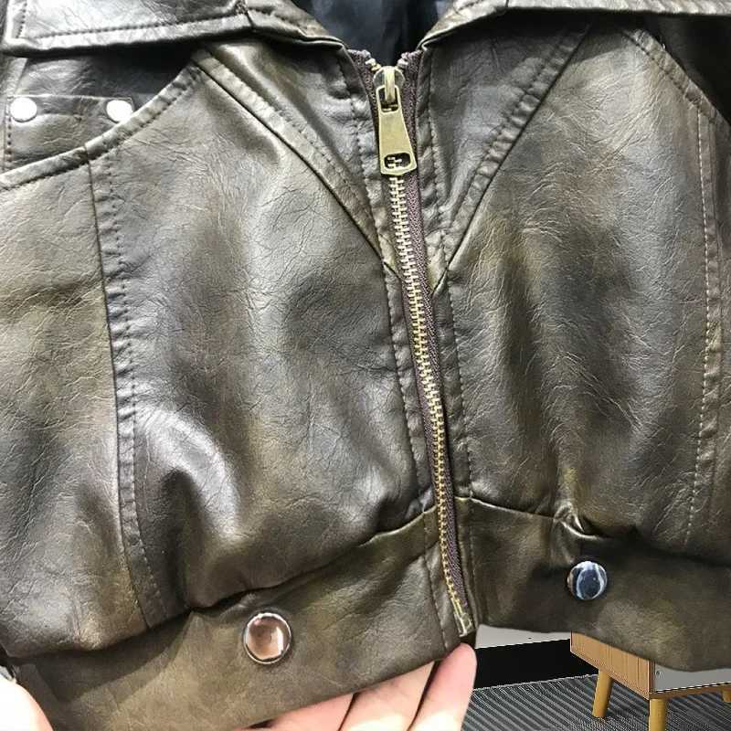 2025 Spring Autumn Black Army Green Slim Short Faux PU Leather Jacket Women New Lapel Zipper Long Sleeve Biker Jacket StreetwearT251017