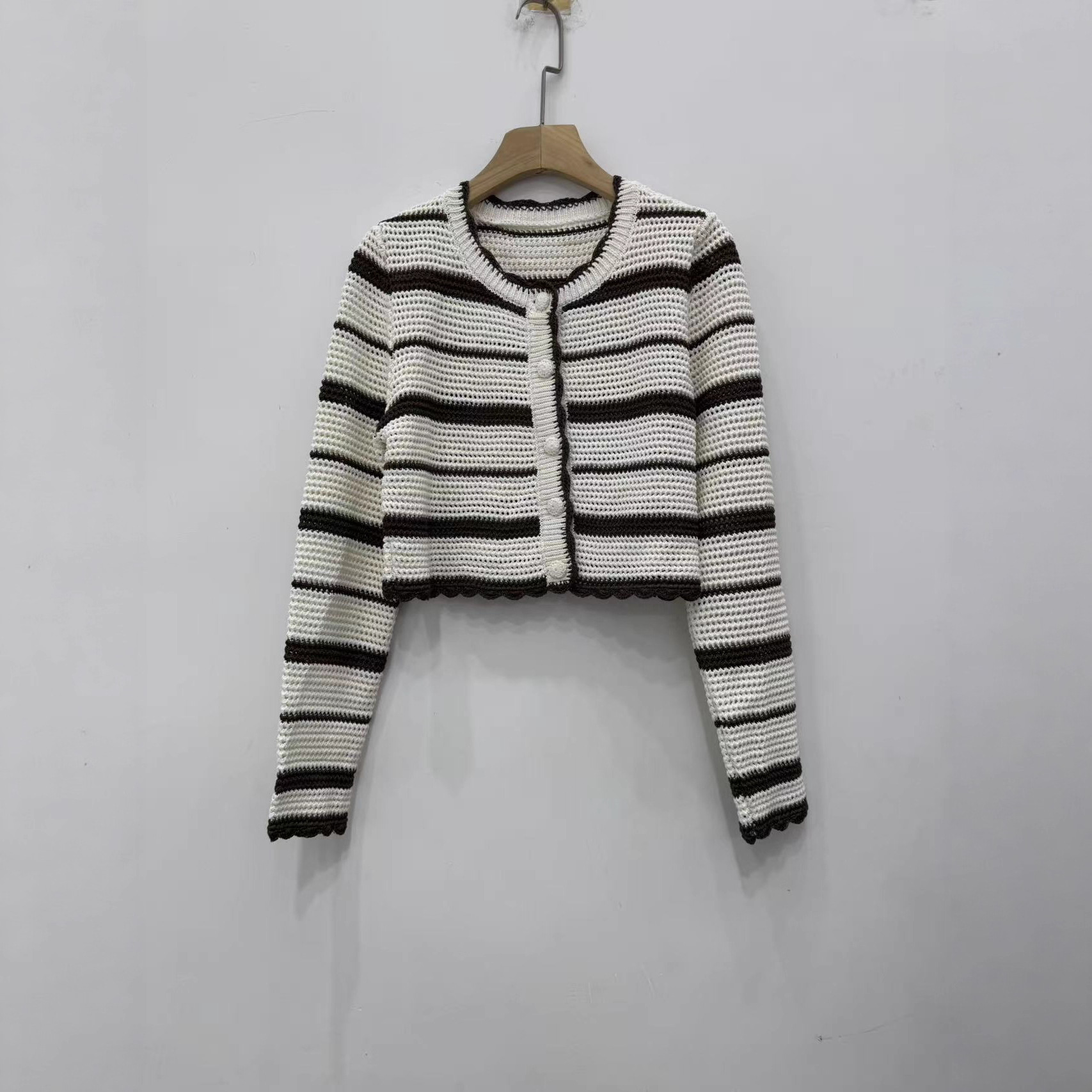 2025 Autumn New Fashion Striped Hand Crochet Lace Knit Cardigan for Women Short Sleeve Top Sweater for