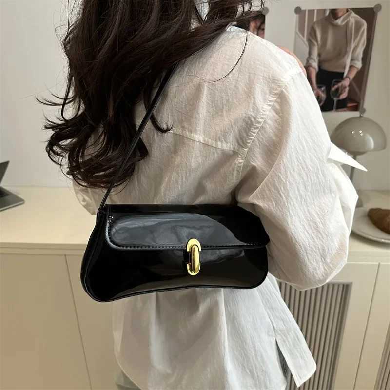 French Fi Underarm Wens Bag 2025 New Style Handbag Versatile Shoder Bag Soft PU Leather Fiable Ins Bag1 D251017